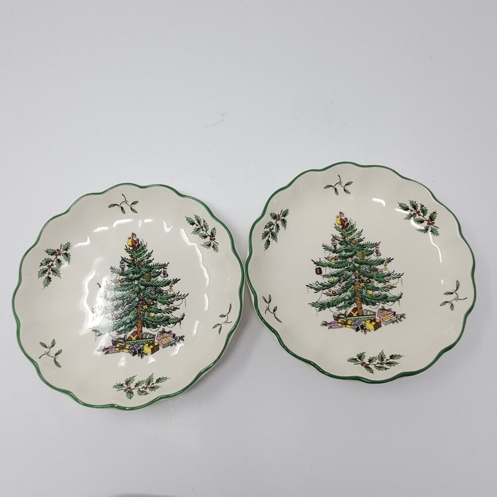 Spode CHRISTMAS TREE Bowls 6.5” Round Fluted Dishes Set of 2 Excellent condition